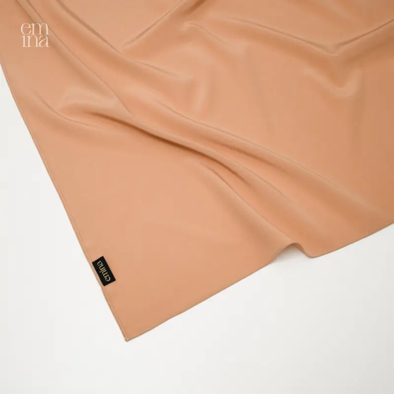 Damen Seidenschal in Hell Apricot – leichtes Accessoire aus reiner Naturseide